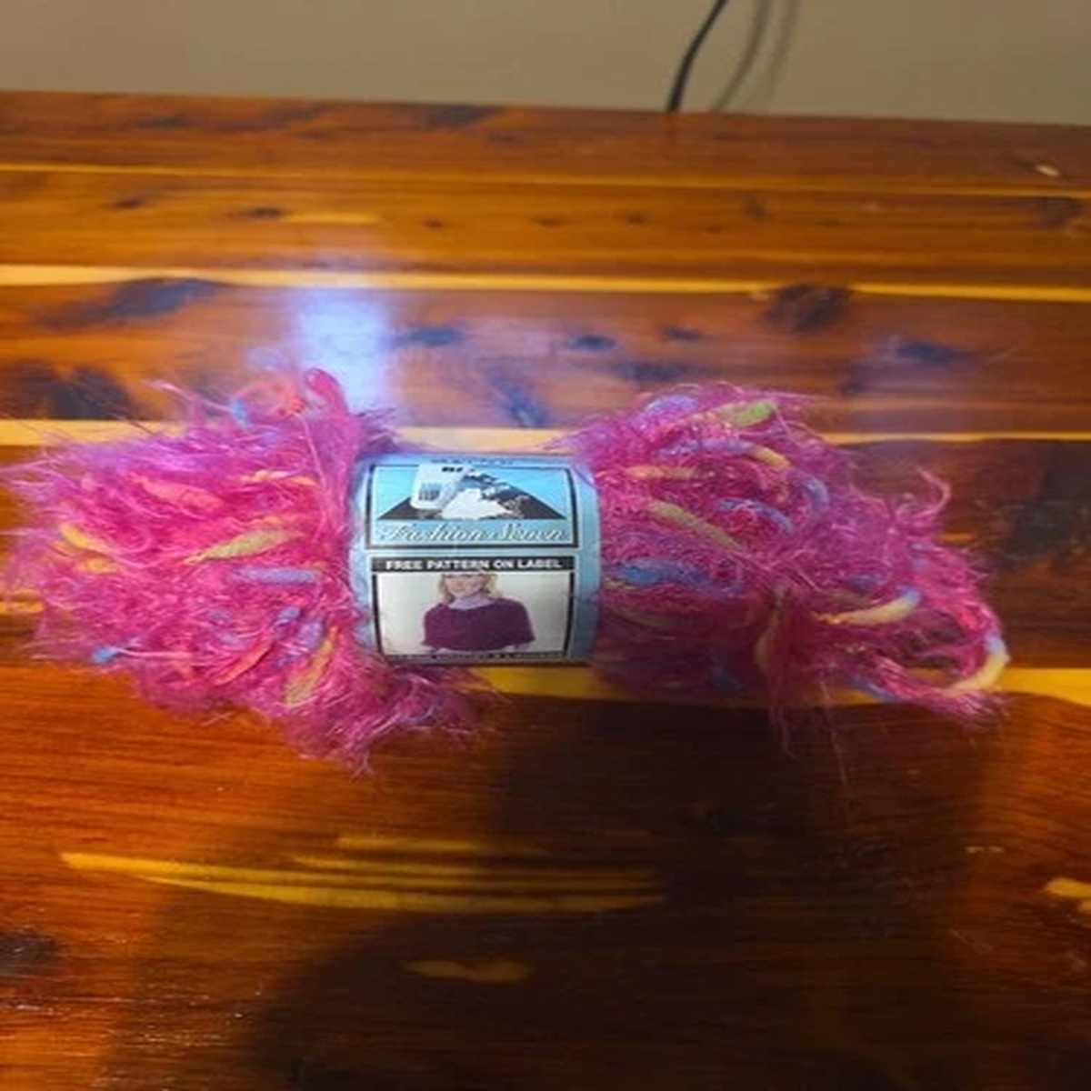 Phentex Fashion Seven Yarn Hot Pink Multi Eyelash Bulky 50g Vtg Discontinued NOS